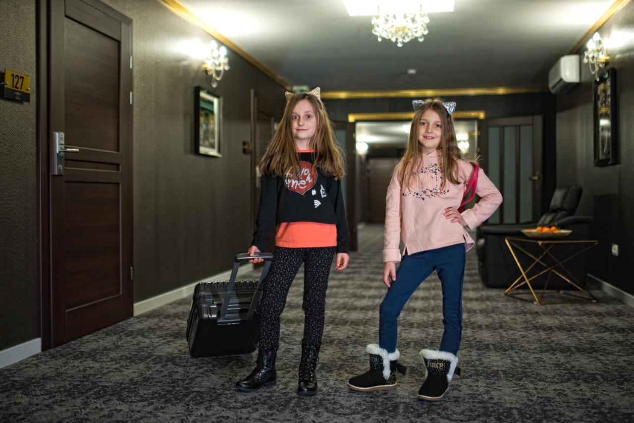 Hotel Campari Góra Motyczna Kültér fotó