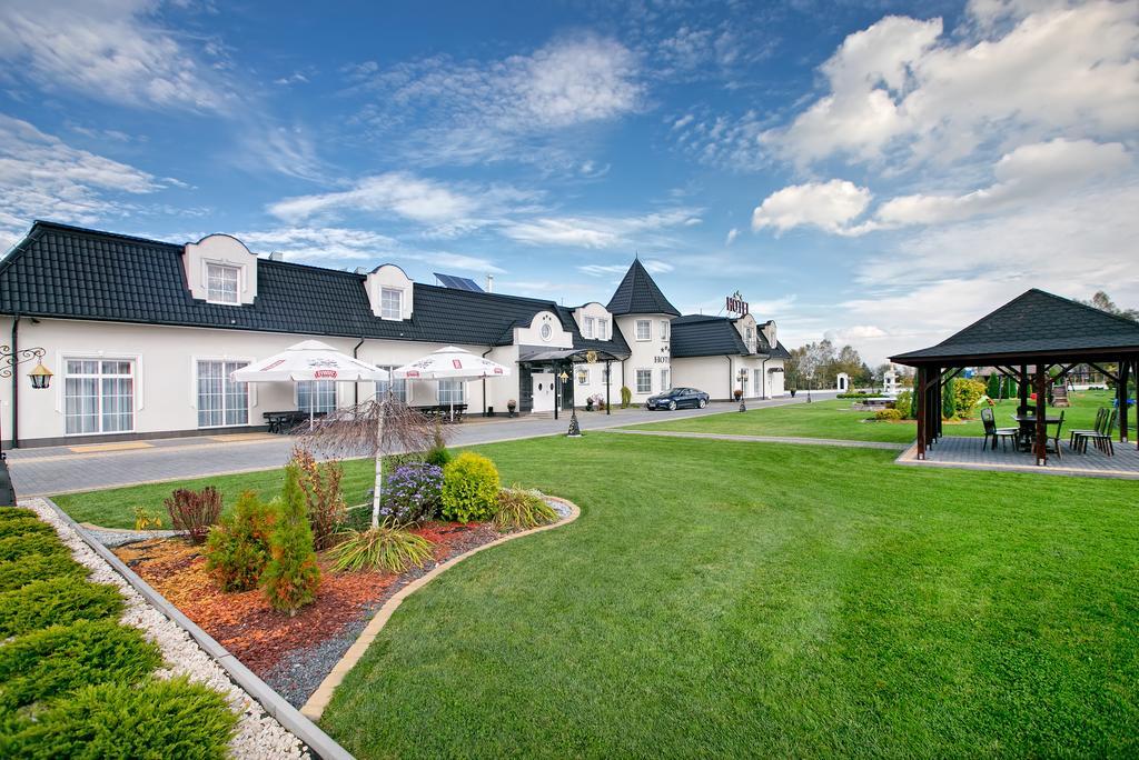 Hotel Campari Góra Motyczna Kültér fotó