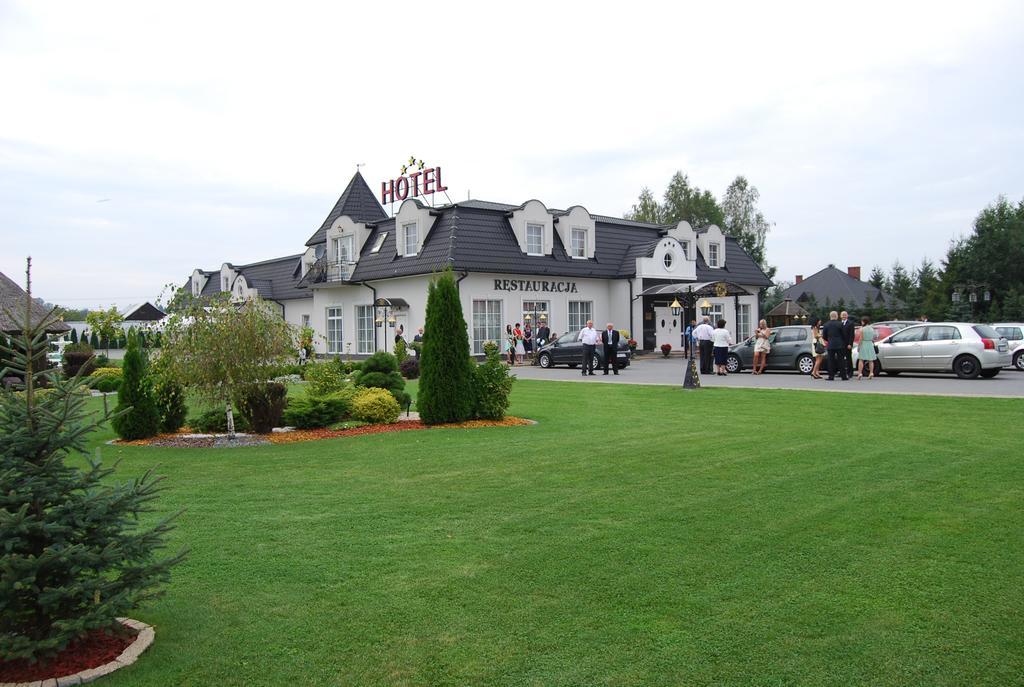 Hotel Campari Góra Motyczna Kültér fotó