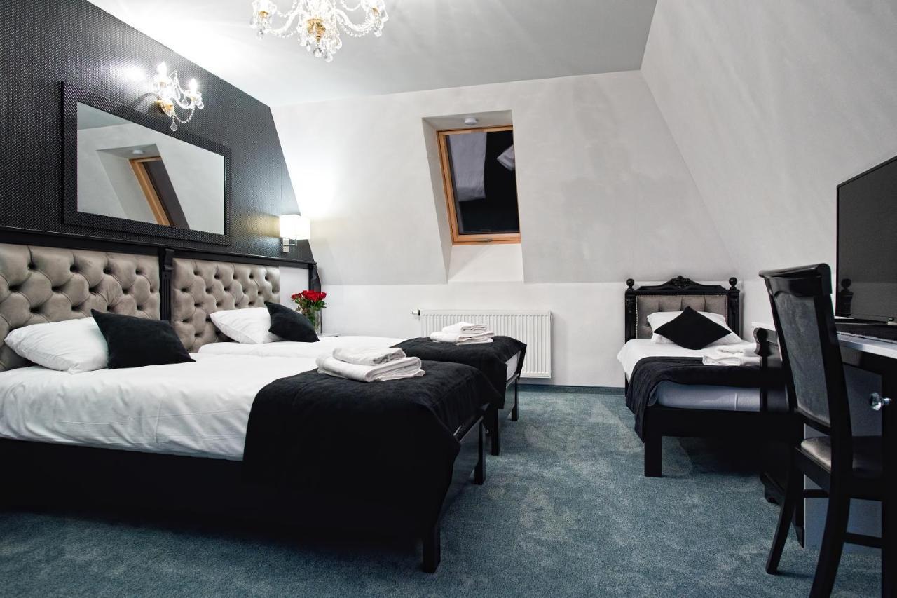 Hotel Campari Góra Motyczna Kültér fotó